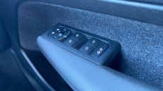 Volvo XC40 2.0 B3P Plus Dark 5dr Auto Petrol Estate